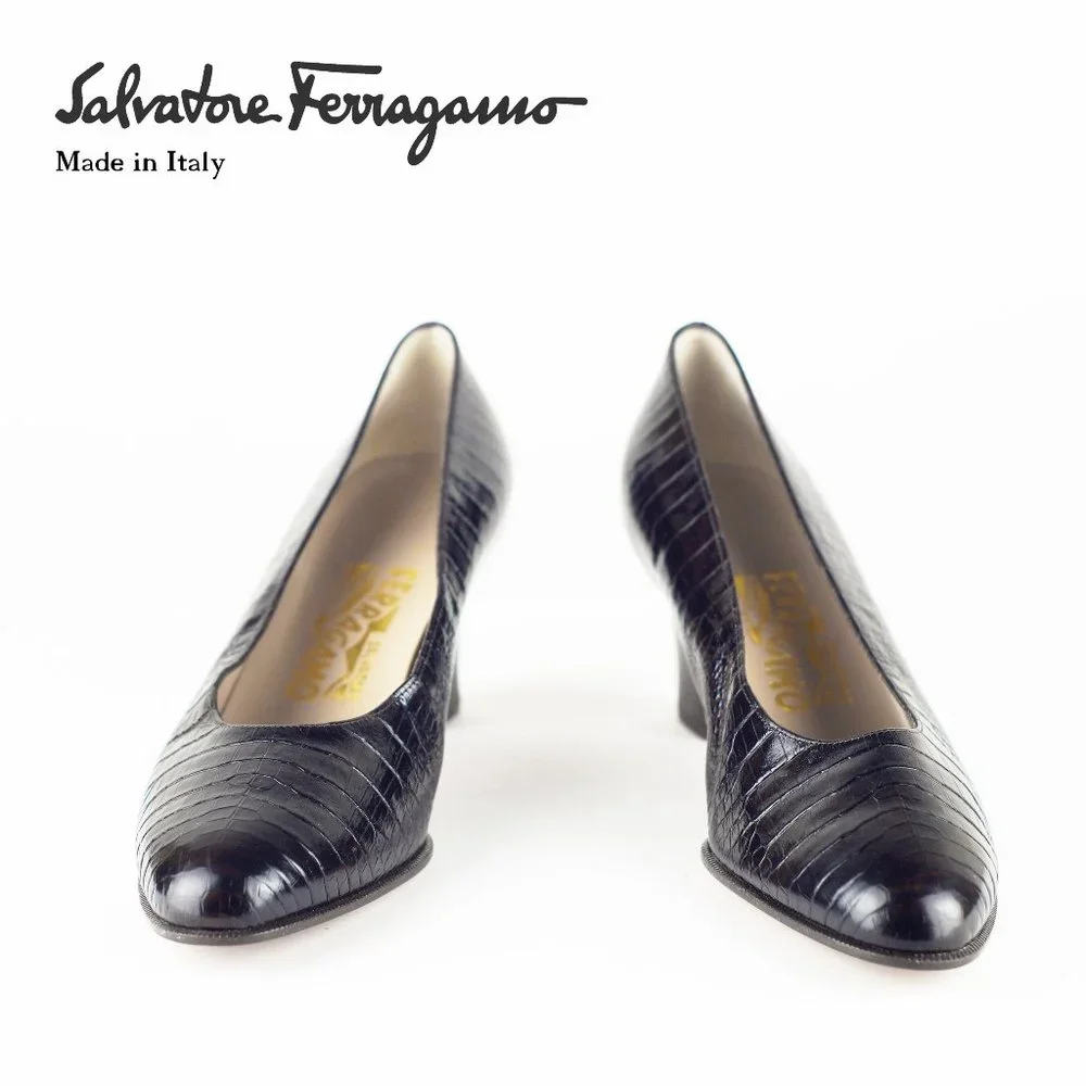 Ferragamo women's closed toe brown pump - Picture 1 of 6